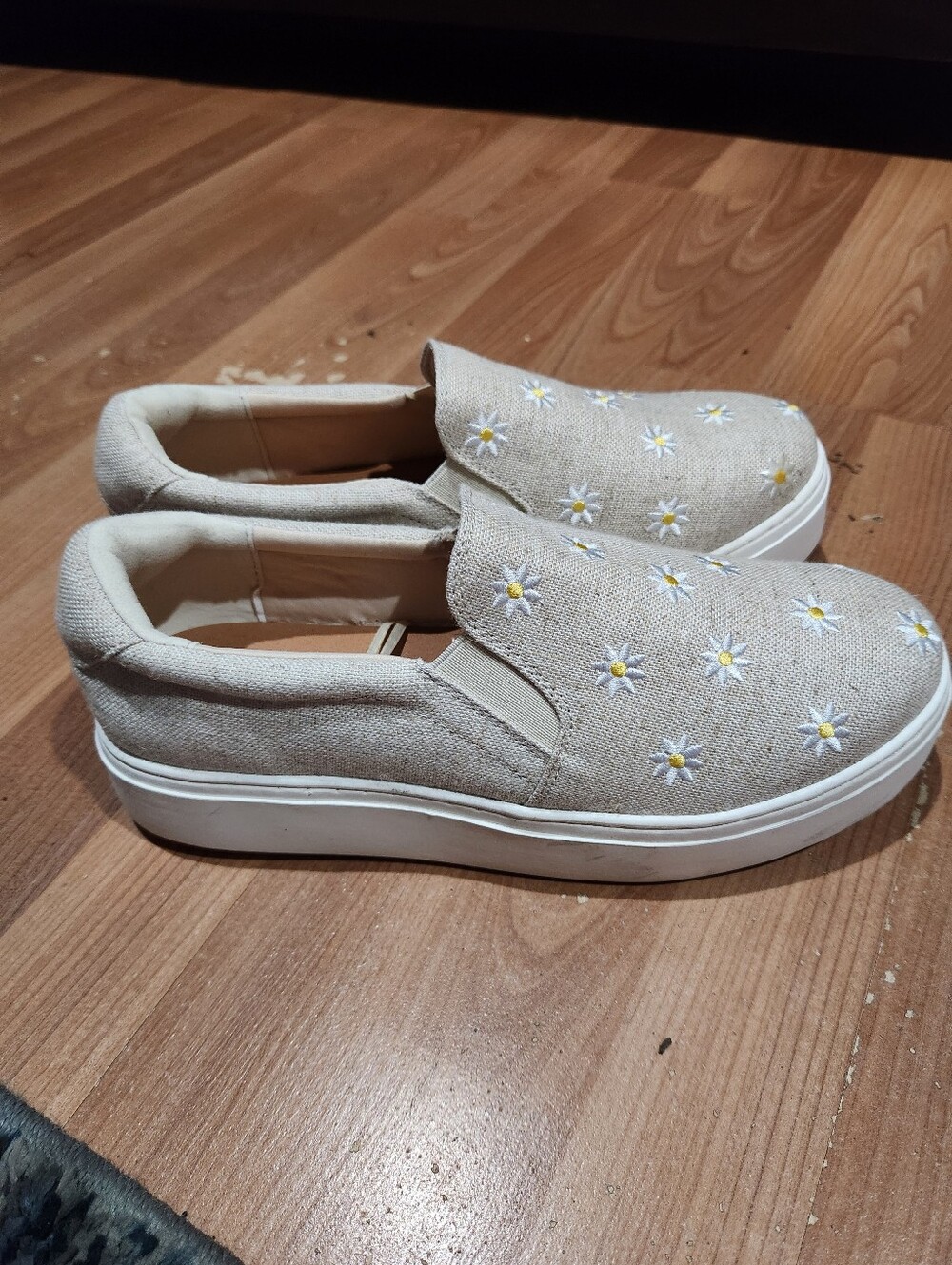 torrid Beige Slip-On Sneakers with Daisy Embroidery